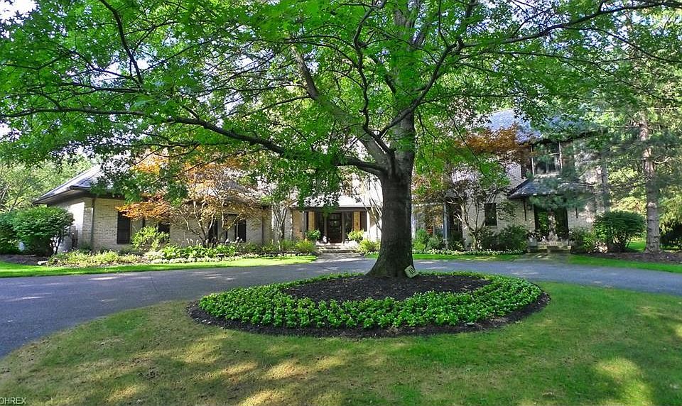 1st image of 40 Winterberry Ln