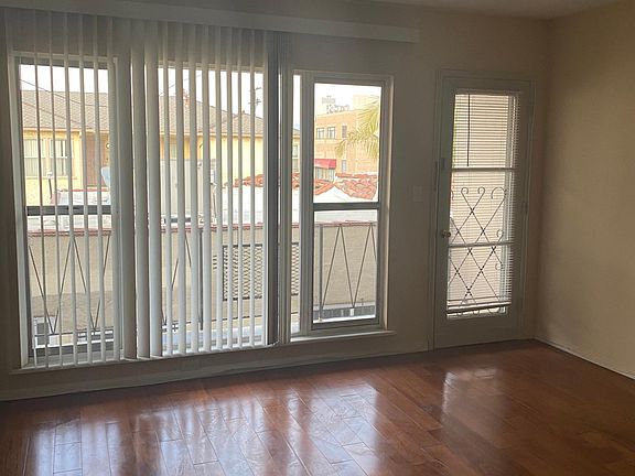 2nd image of 1435 S Hayworth Ave APT 5