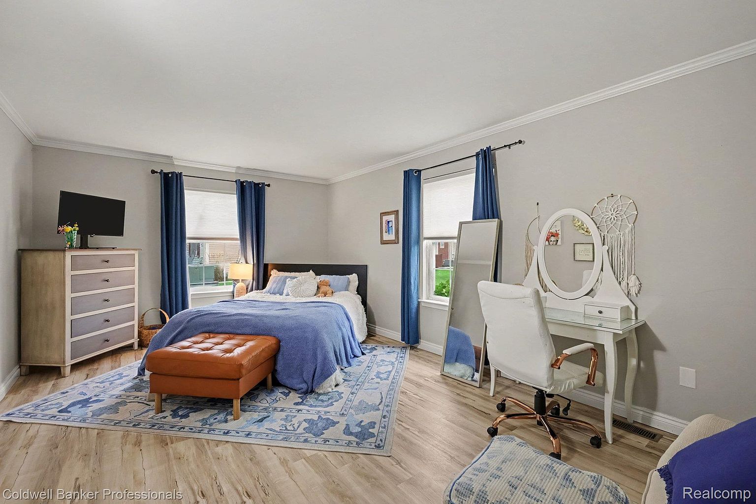 237 Barrington Cir, photo 9