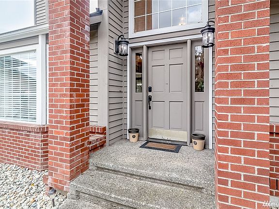 2nd image of 11514 21st Pl NE