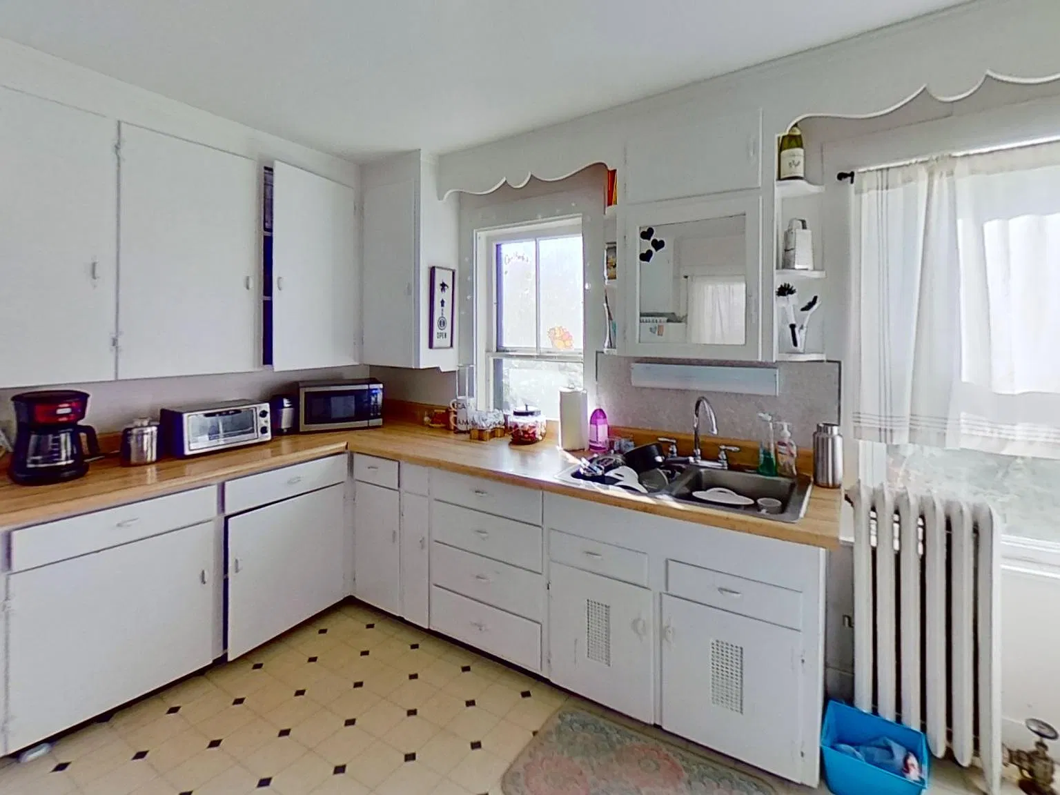 3 bed, 1.5 bath, $4,500 — Photo 3
