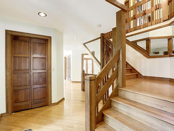 3rd image of 14 Meadowlark Ln
