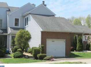 530 S Mount Vernon Cir, Bensalem, PA 19020