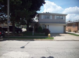2416 George St, Franklin Park, IL