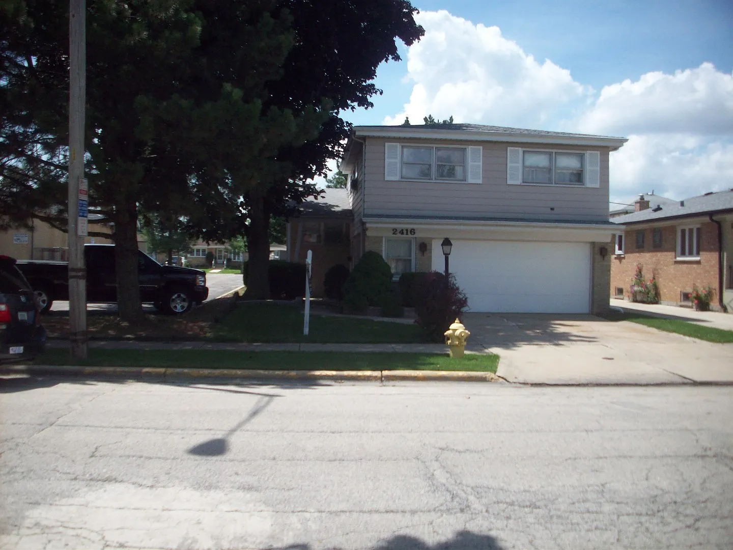 2416 George St photo 1