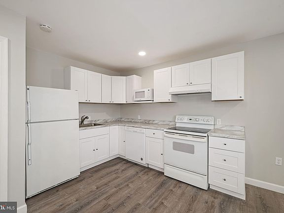 3rd image of 22929 Frederick Rd