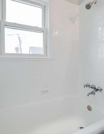 2nd image of 1110 N Kenilworth St