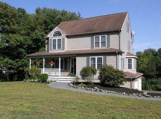 15 Leonard St, Lakeville, MA 02347