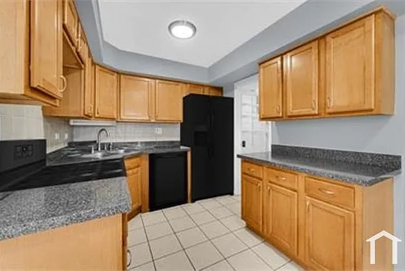 1793 Queensbury Cir — Photo 6