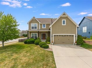 3132 SW Damon Ln, Lees Summit, MO 64082