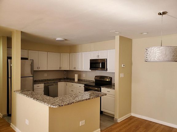 2nd image of 1112 Castilian Ct APT 113