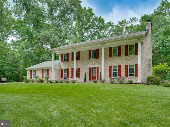 10913 Justin Knoll Rd, Oakton, VA 22124