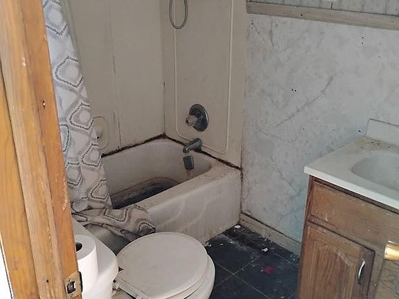 5th image of 402 N Van Gordon Ave