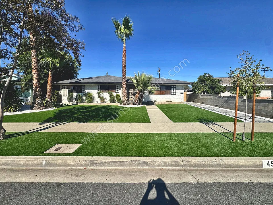 457 E La Verne Ave