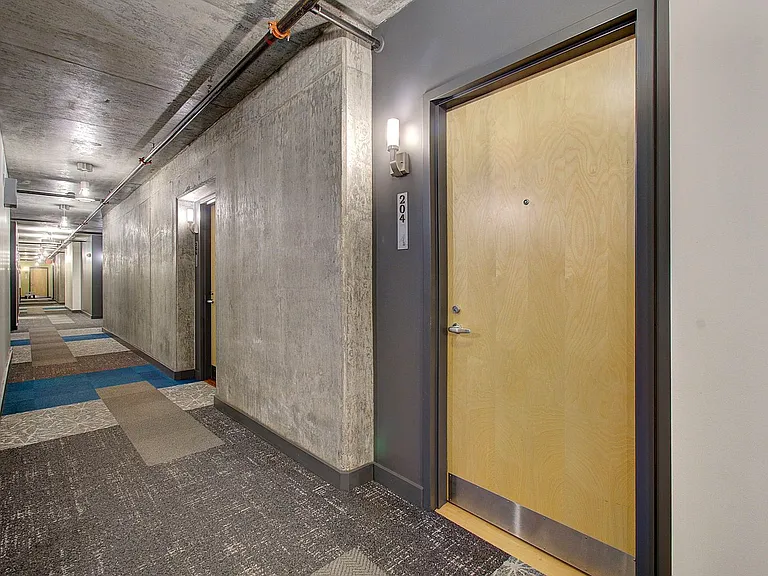 1926 W Burnside St #204 — Photo 6
