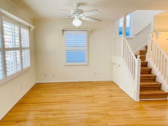 4th image of 731 York Ct