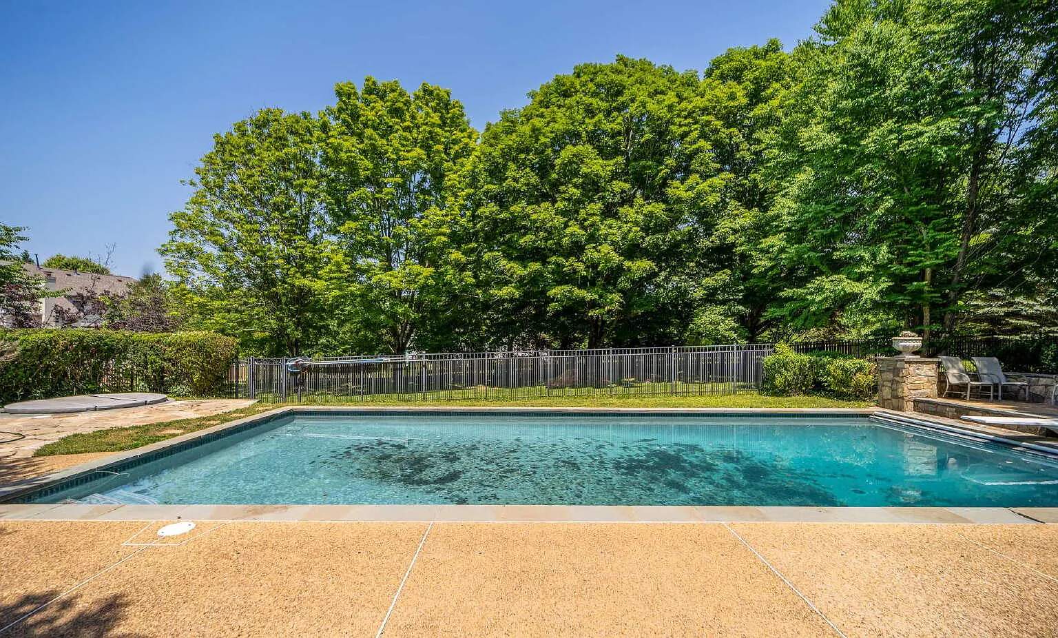 5 bed, 4.5 bath, 6300 sqft, $7,000 — Photo 4