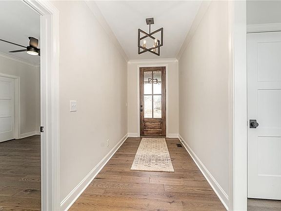 3rd image of 7429 Kingsley Pl