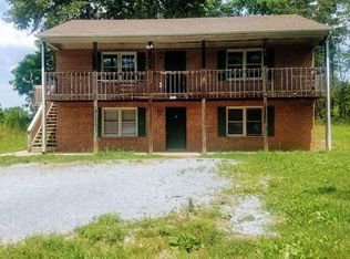 1149 Dixie Airport Rd #B, Madison Heights, VA 24572