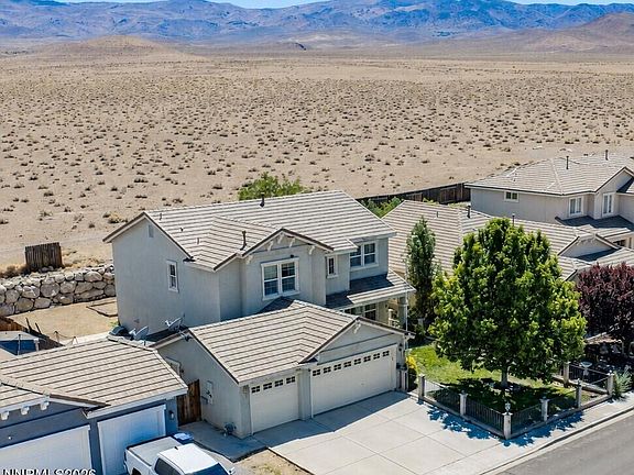 5th image of 155 Hazelnut Dr