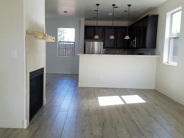 2595 W Pollo Cir — Photo 6