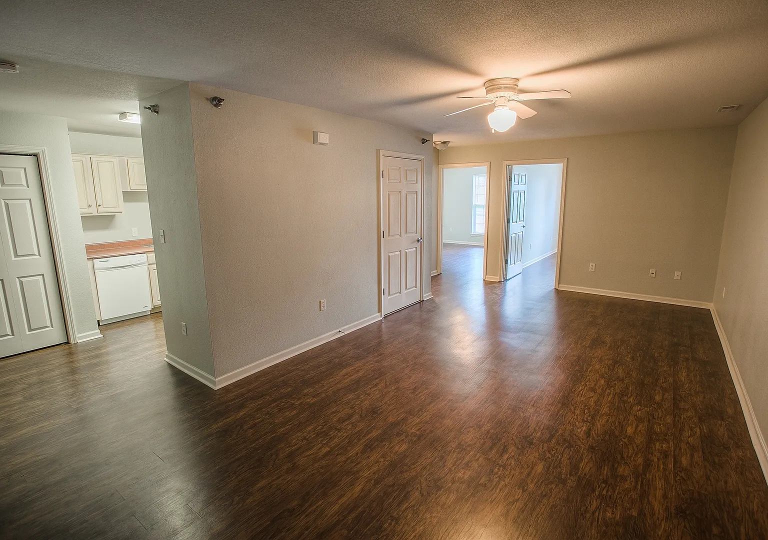 Fulton Place Apts. — Photo 2