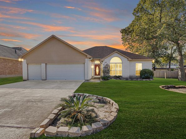 147 April Waters Dr W