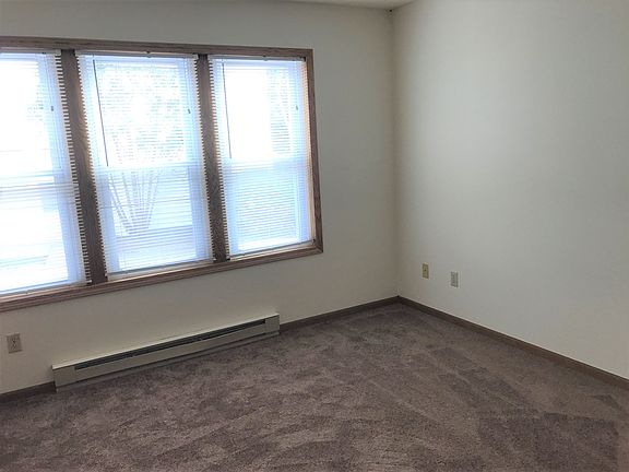 2nd image of 5682 Norfolk Dr APT 4