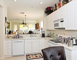 2nd image of 4558 Regalo Bello St