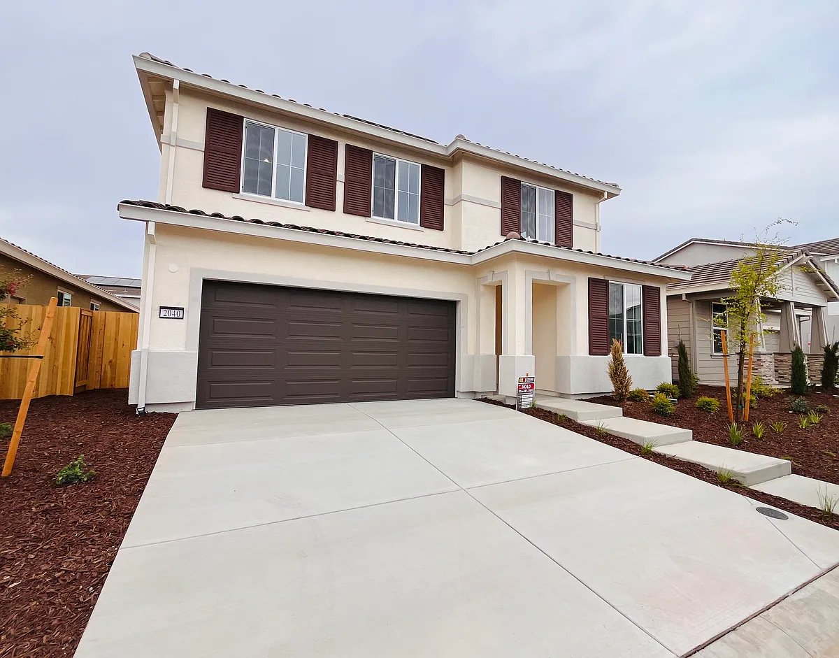 Home Facade - 2040 Quartz Cove Way