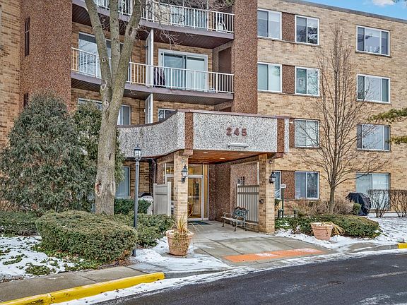 2nd image of 245 S Park Ln Unit 310