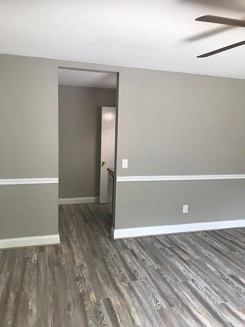 124 Peacock St — Photo 3