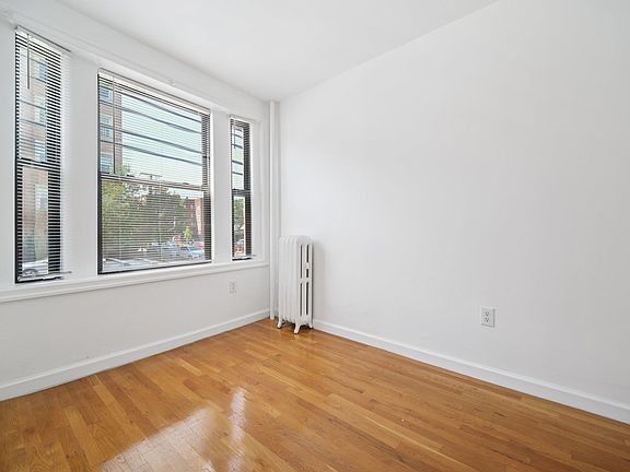 4th image of 46 Broadway