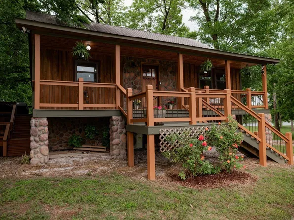 120 Upper Yorktown Dr, Locust Grove, AR 72550