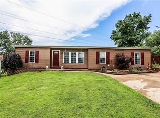 1707 Chinkapin Ct, High Ridge, MO 63049