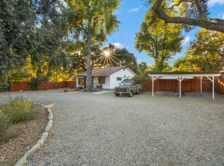 385 Burnham Rd, Oak View, CA 93022