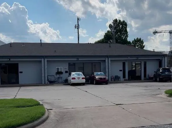 3817 N Asbury Ave, Bethany, OK 73008