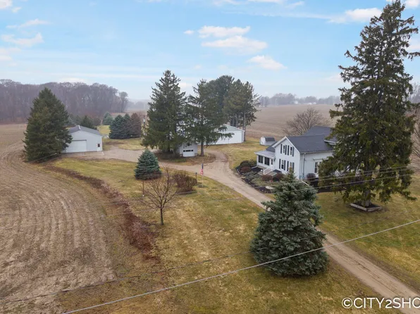 12201 Sparta Ave NW, Sparta, MI 49345