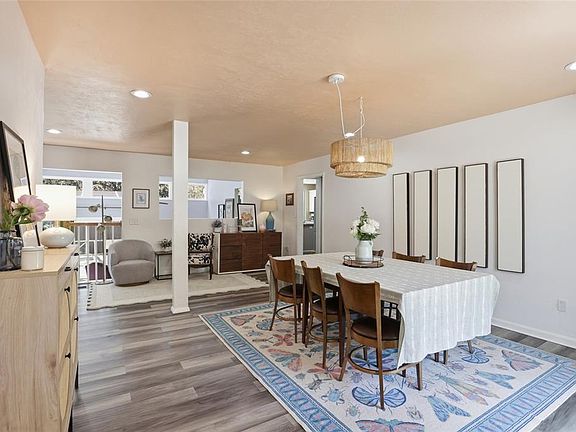 4th image of 600 NW 35th St