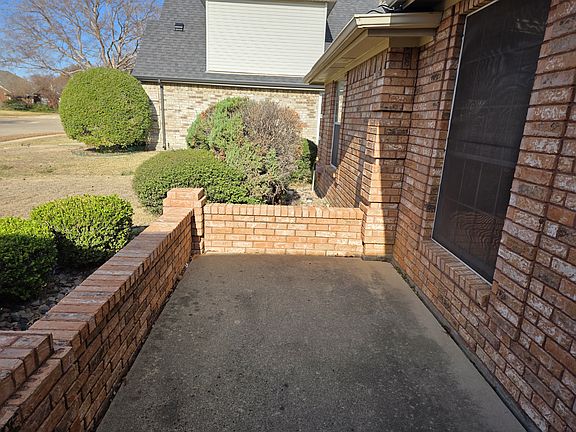 5th image of 2308 Welch Pl