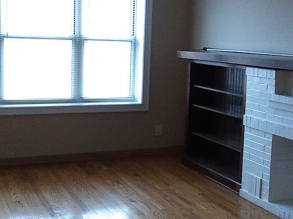 2nd image of 3818 W Lawrence Ave #3