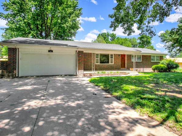 902 N Emerson Ave, Wichita, KS 67212