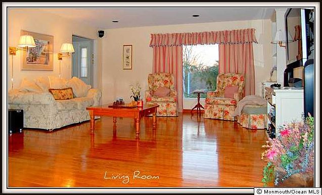 2nd image of 209 Nottingham Road