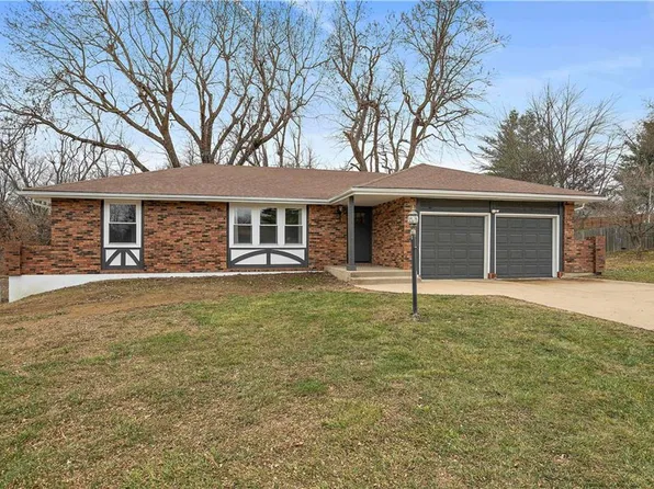 53 Northridge Dr, Saint Joseph, MO 64506