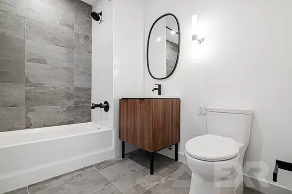 Rented by EXR | media 17