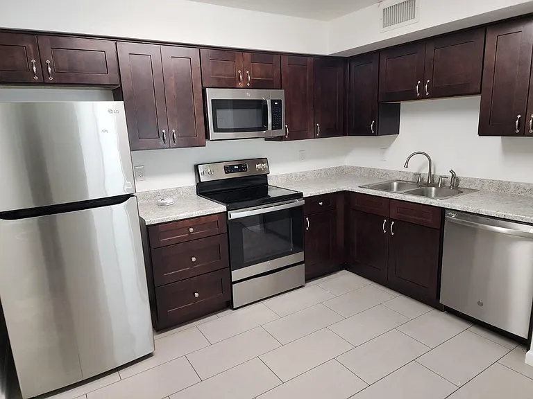 6164 E Greenway St #3 — Photo 1