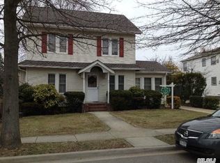53 Marion St, Lynbrook, NY 11563