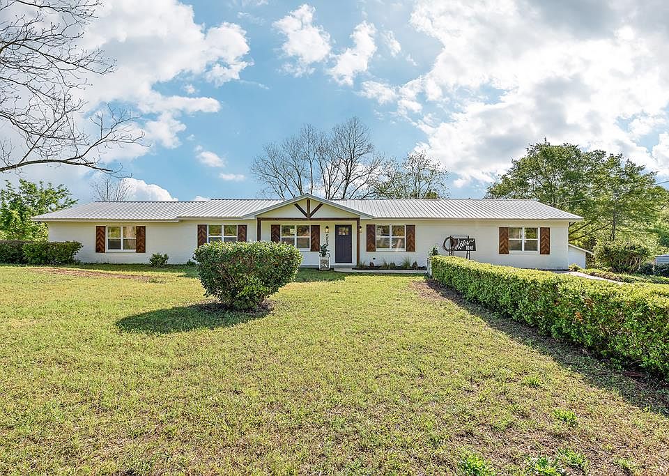 1st image of 553 Iris Rd