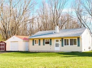 104 Mary St, Canastota, NY 13032