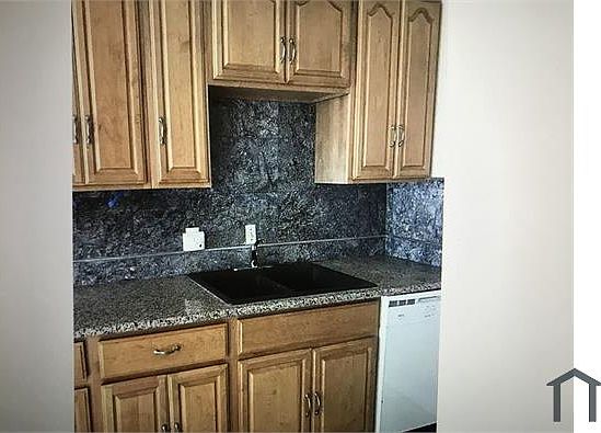 3rd image of 712 Chemeketa Dr